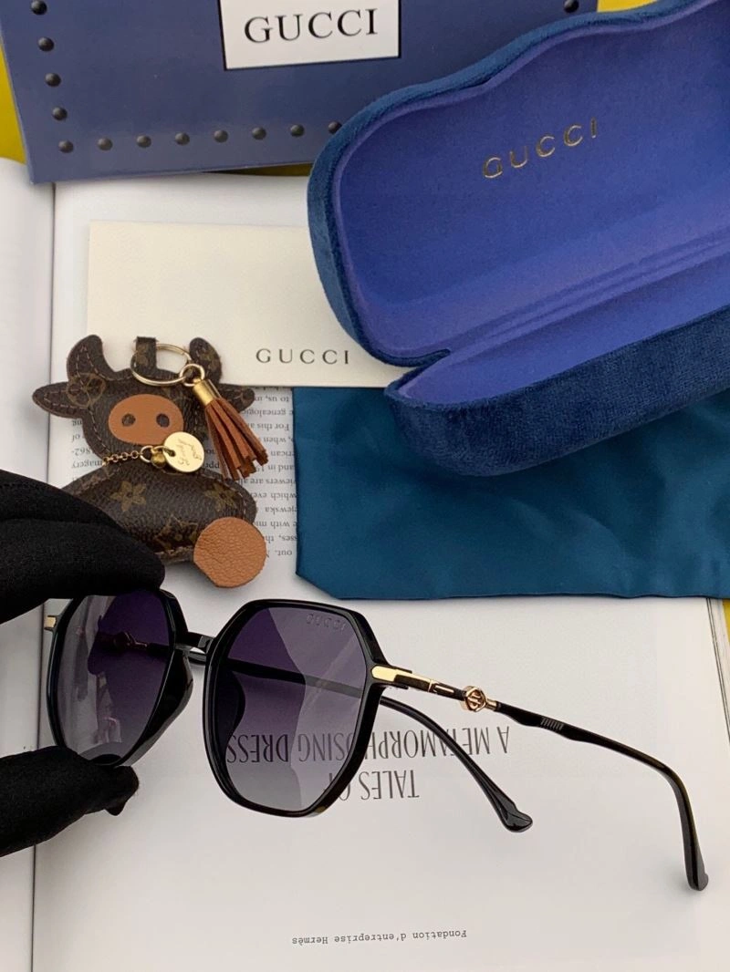 Soft Gucci Sunglasses 279863