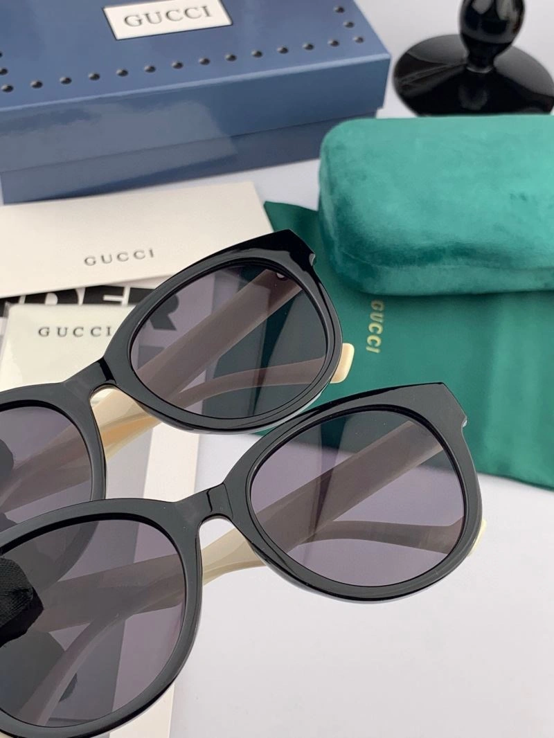 Gucci Sunglasses Premium 279838