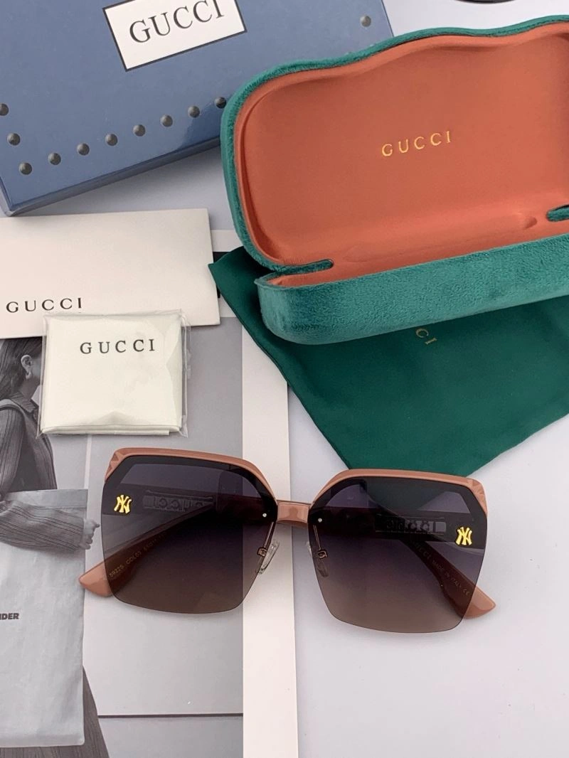 MoistureWicking Gucci Sunglasses 279865
