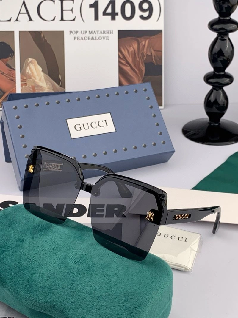 MoistureWicking Gucci Sunglasses 279865