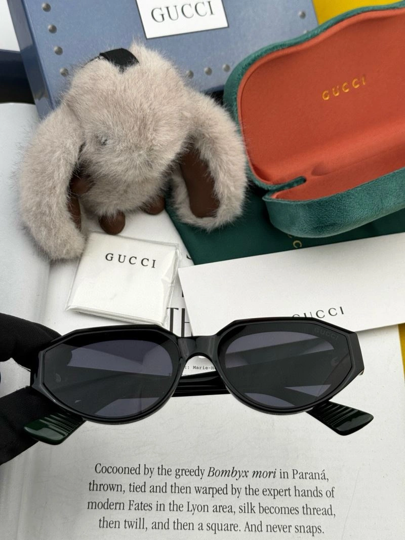 SoftTouch Gucci Sunglasses 279843