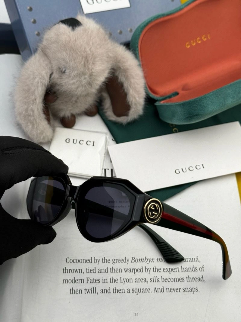 SoftTouch Gucci Sunglasses 279843