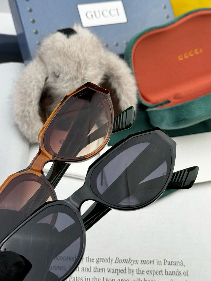 SoftTouch Gucci Sunglasses 279843
