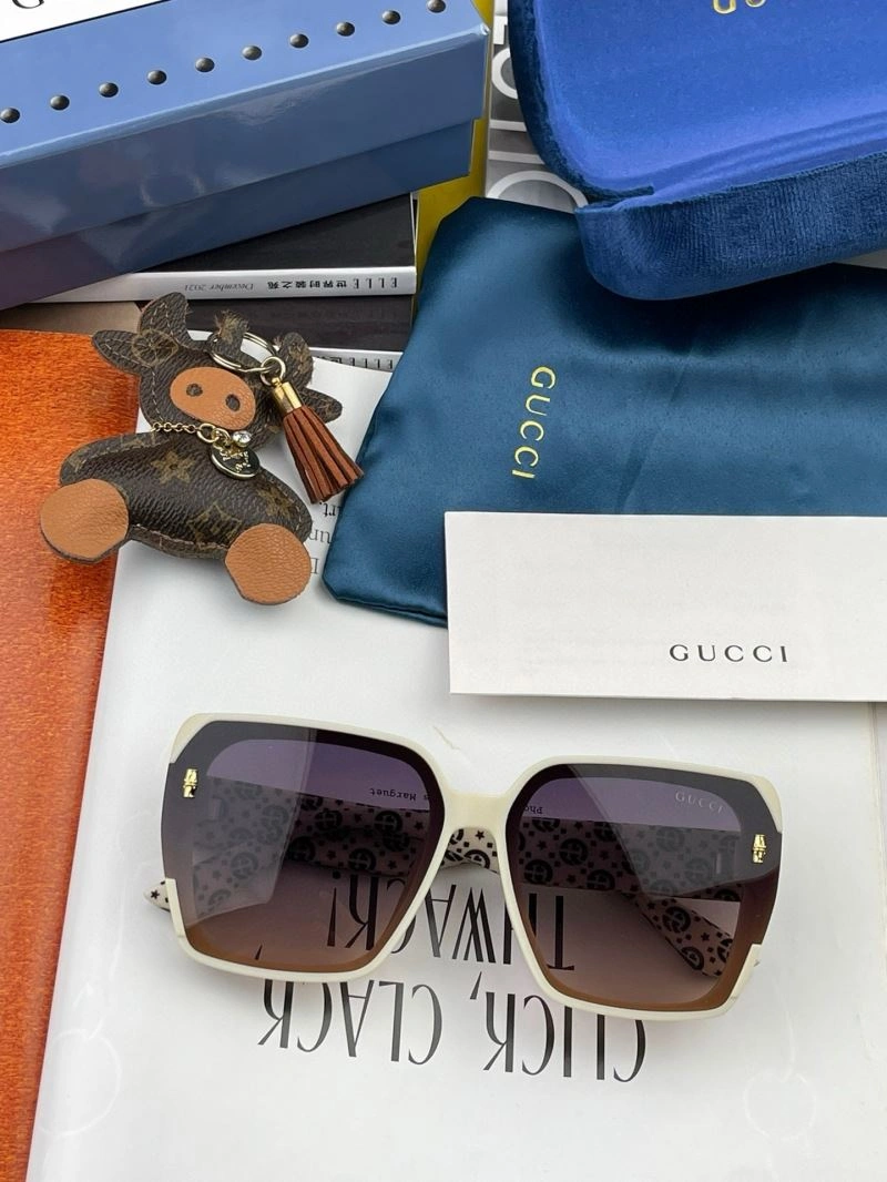 Gucci Sunglasses Stylish 279847