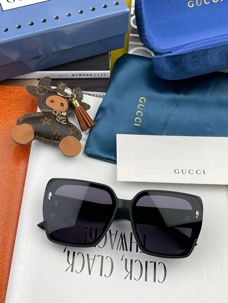 Gucci Sunglasses Stylish 279847