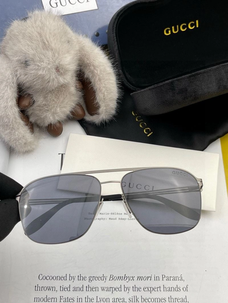 Bold Gucci Sunglasses 279857
