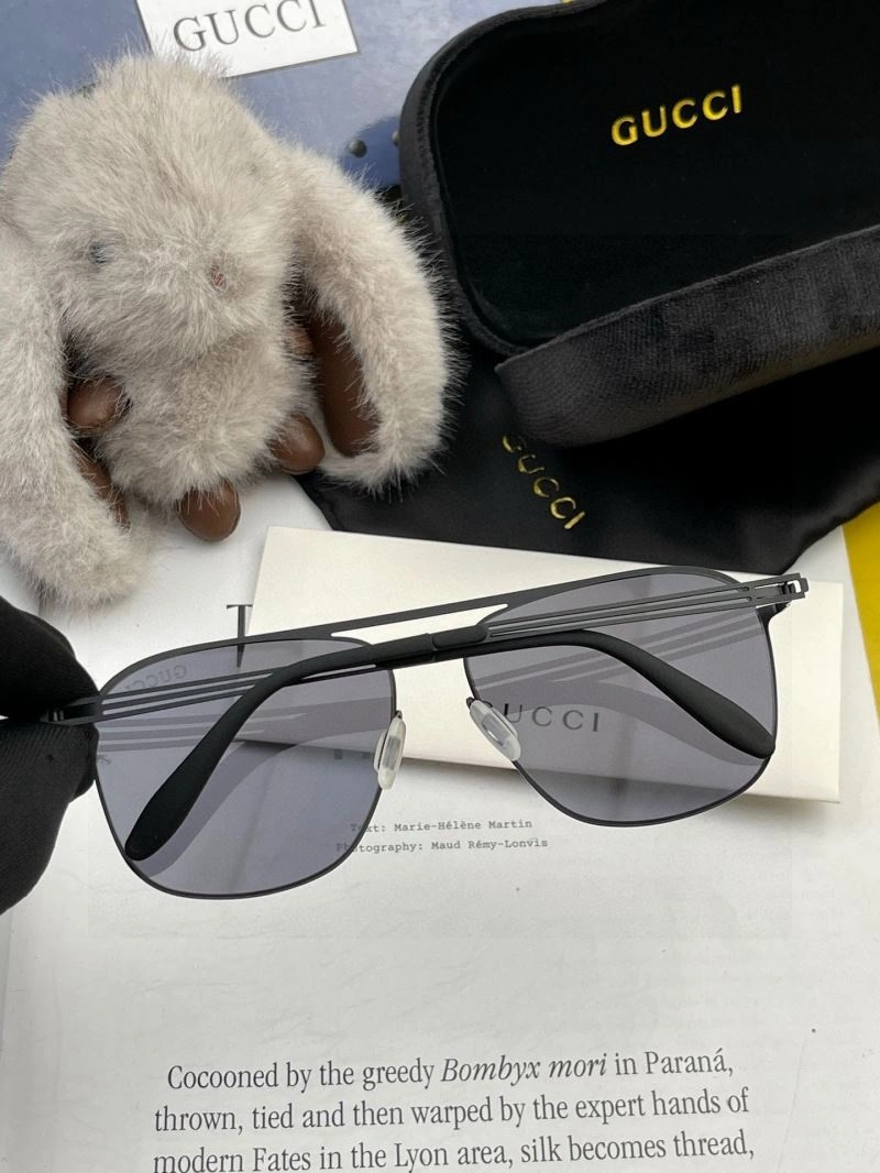 Bold Gucci Sunglasses 279857