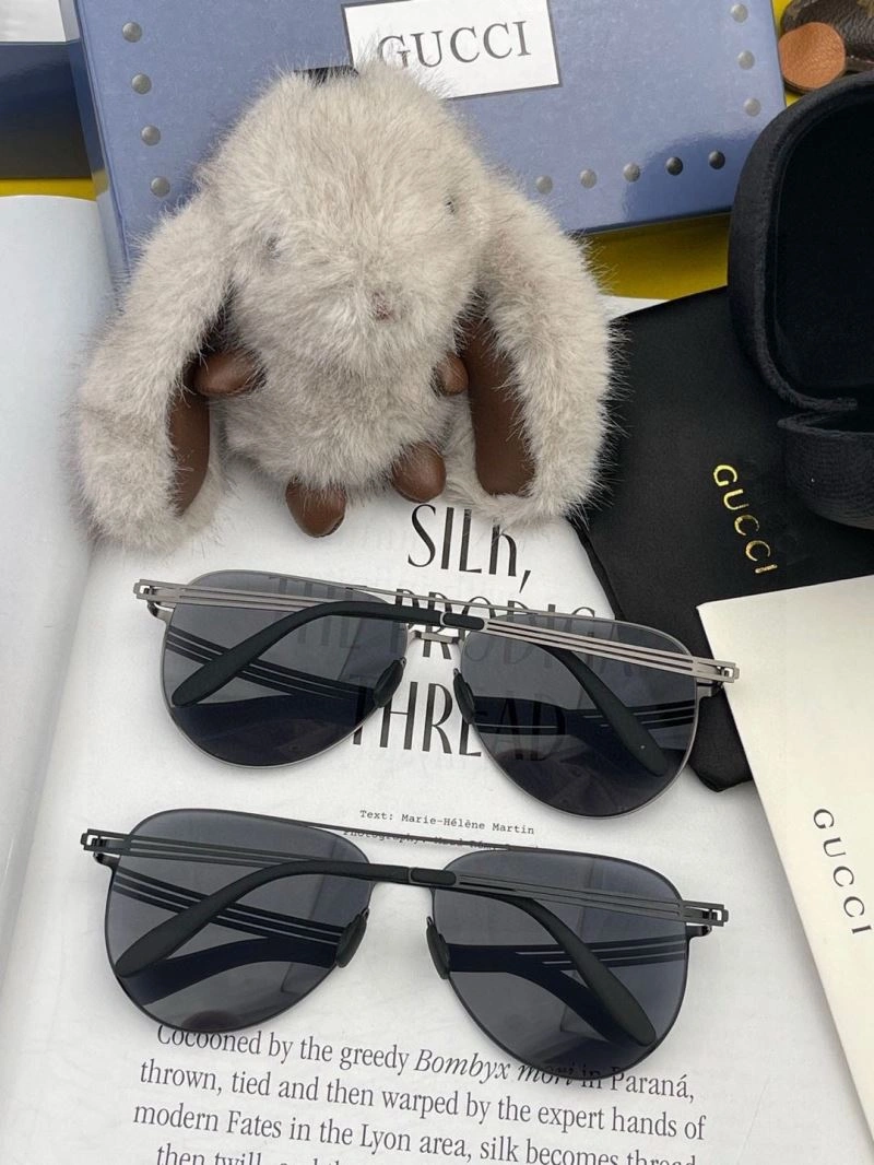 Gucci Sunglasses Practical 279850