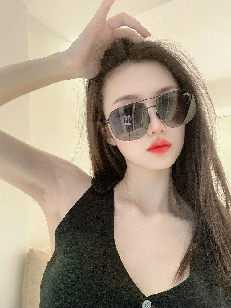 Effortless Gucci Sunglasses 279856