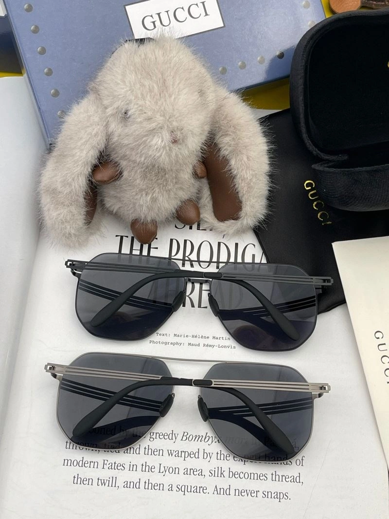 Effortless Gucci Sunglasses 279856