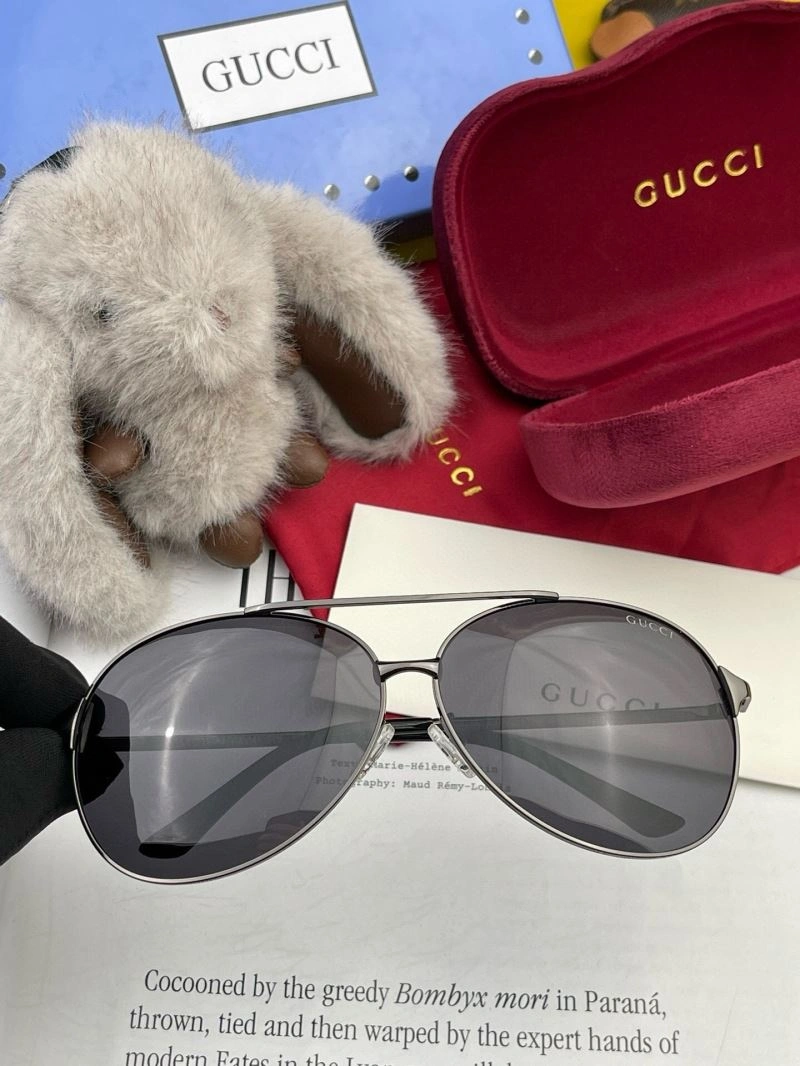 Gucci Sunglasses Minimalist 279860