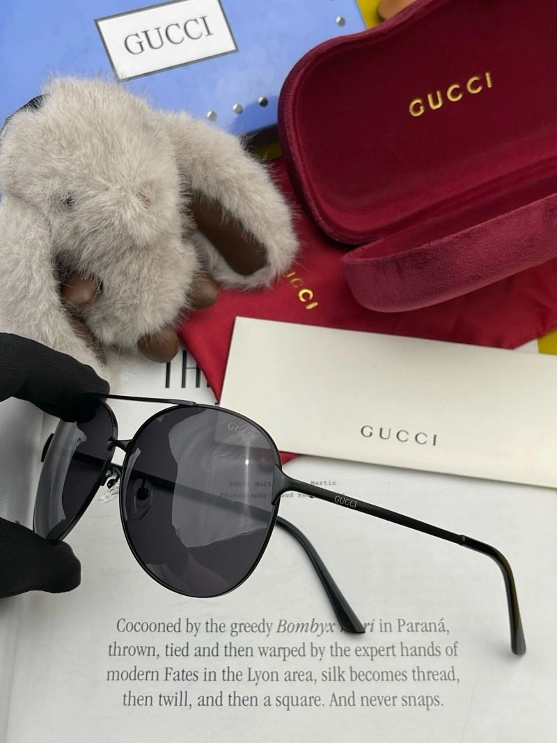 Gucci Sunglasses Minimalist 279860