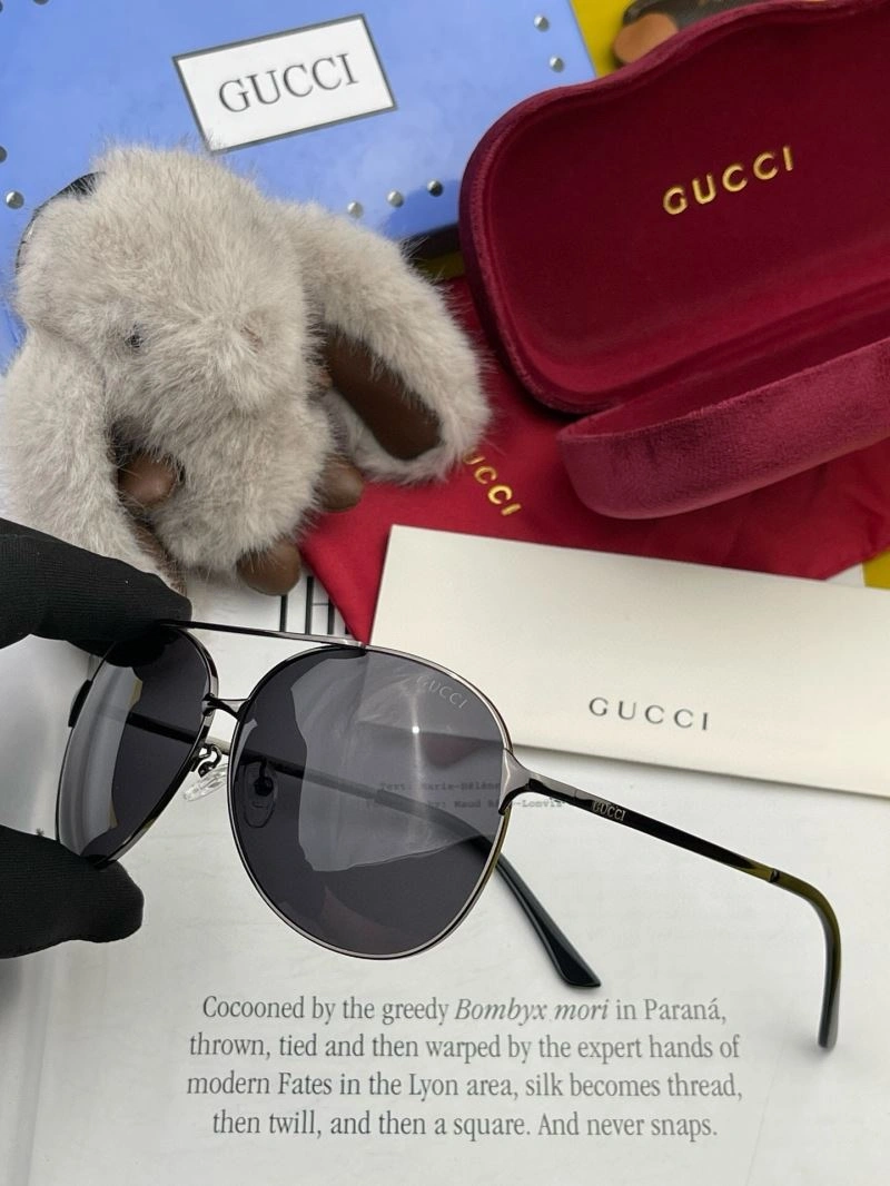 Gucci Sunglasses Minimalist 279860