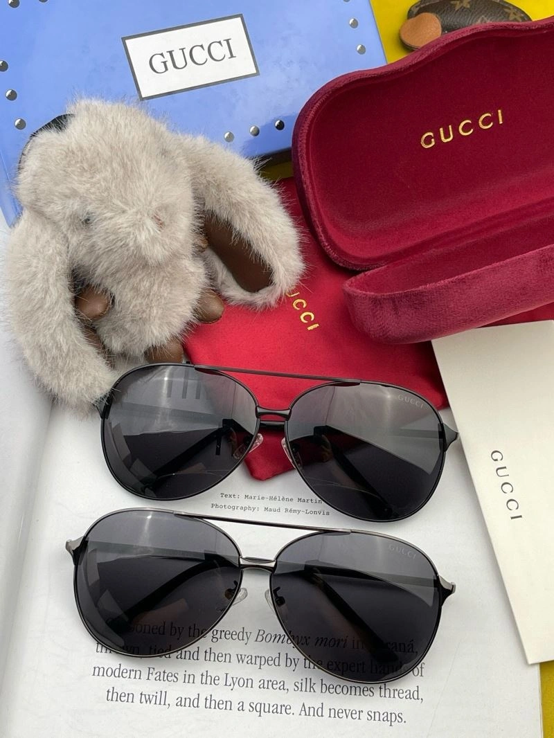 Gucci Sunglasses Minimalist 279860