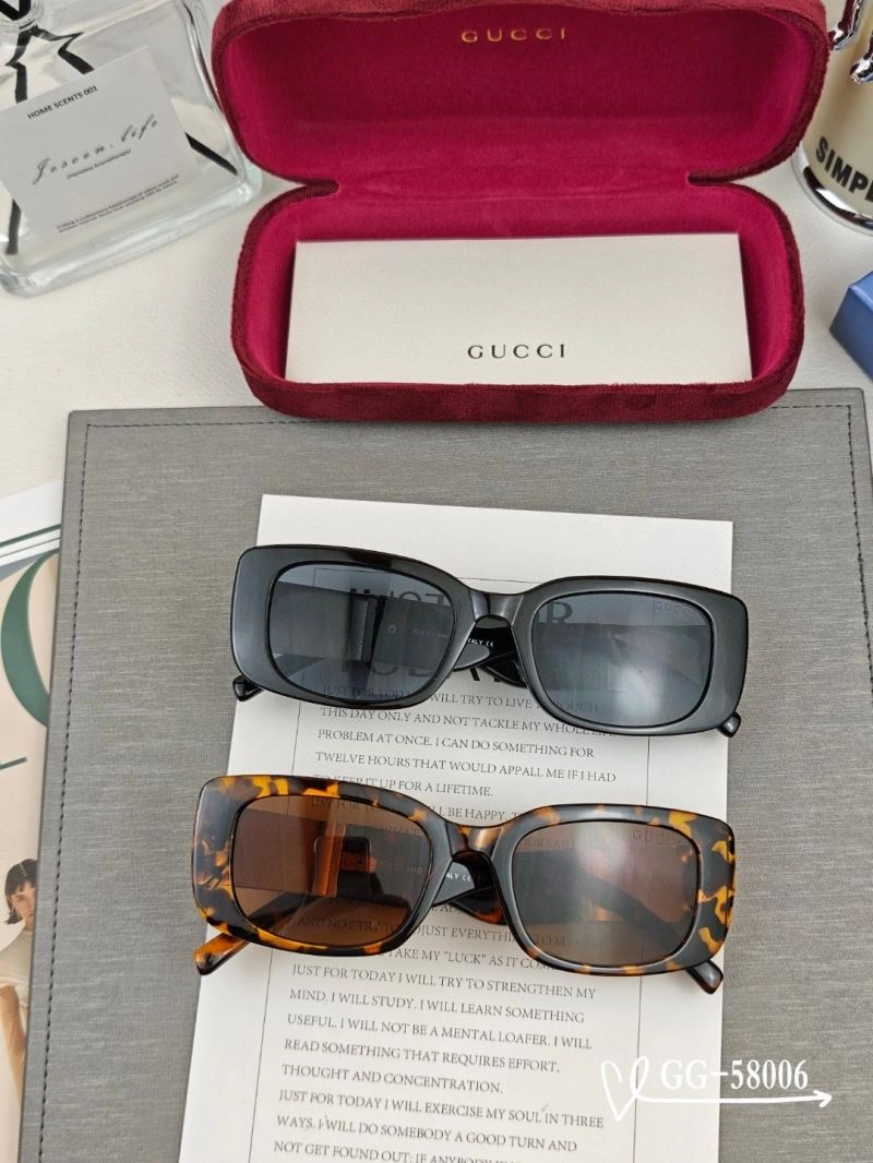 Gucci Sunglasses Neat 279835