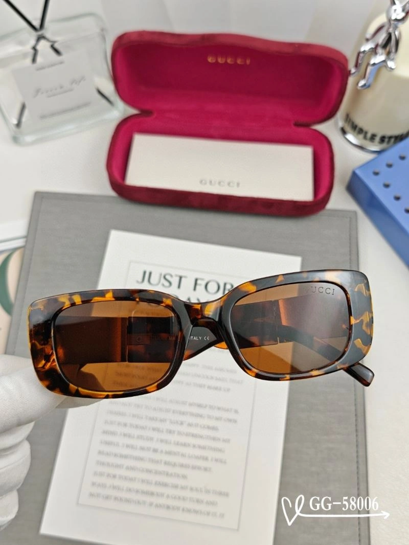 Gucci Sunglasses Neat 279835