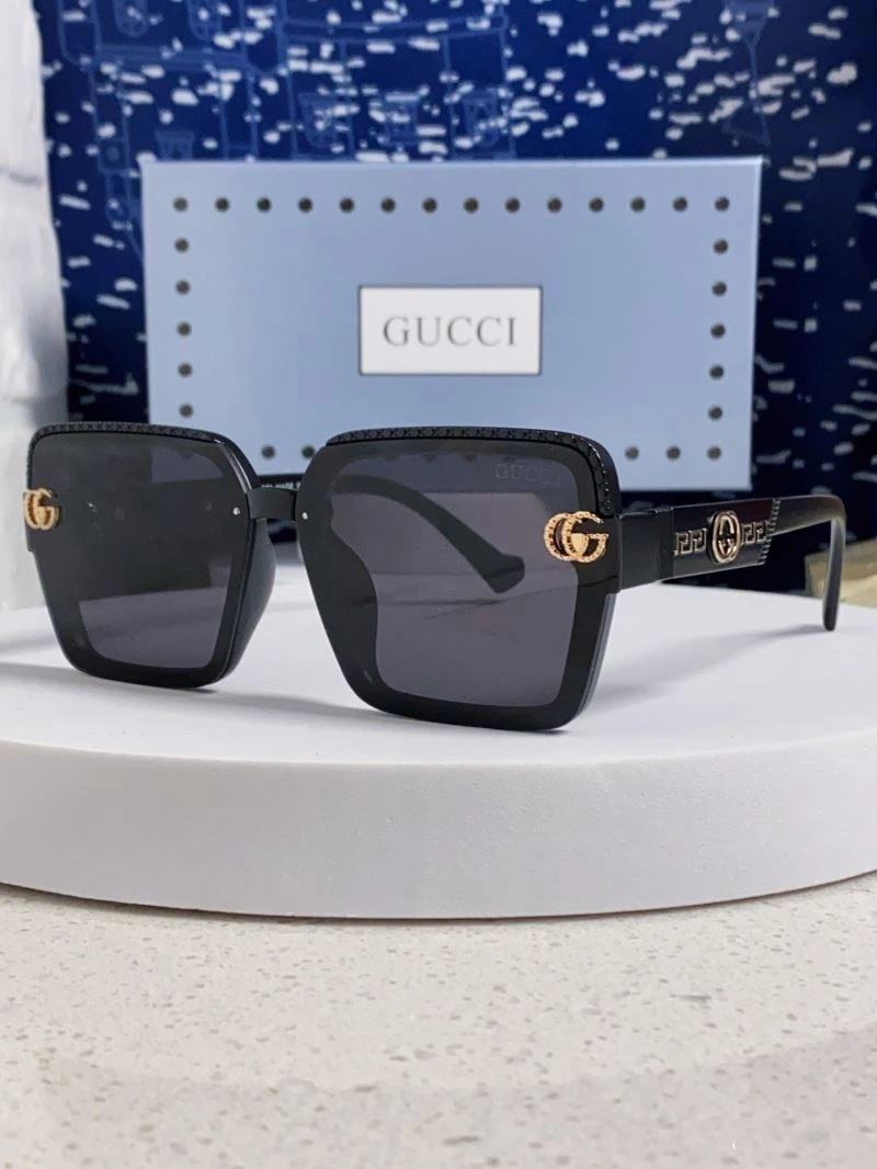 Gucci Sunglasses ModernLook 279830