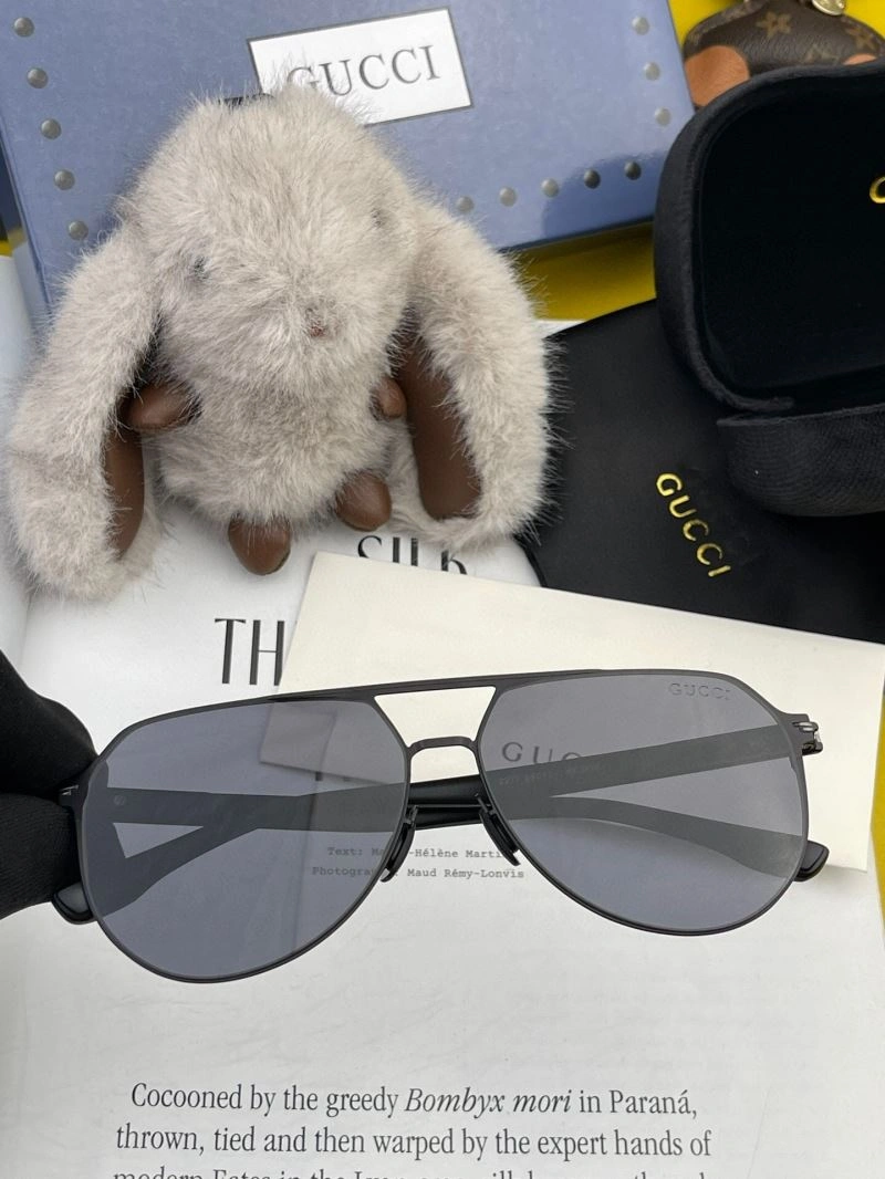 Resilient Gucci Sunglasses 279828