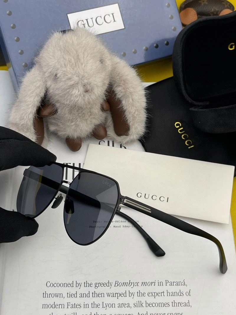 Resilient Gucci Sunglasses 279828