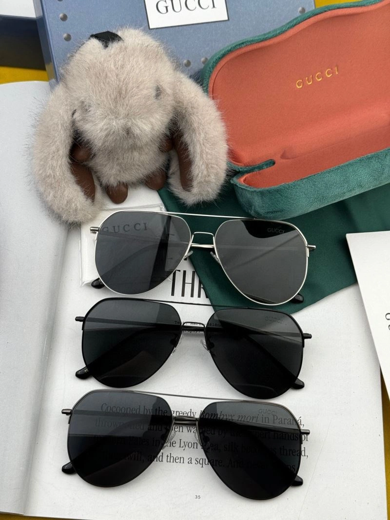 Trendsetting Gucci Sunglasses 279827