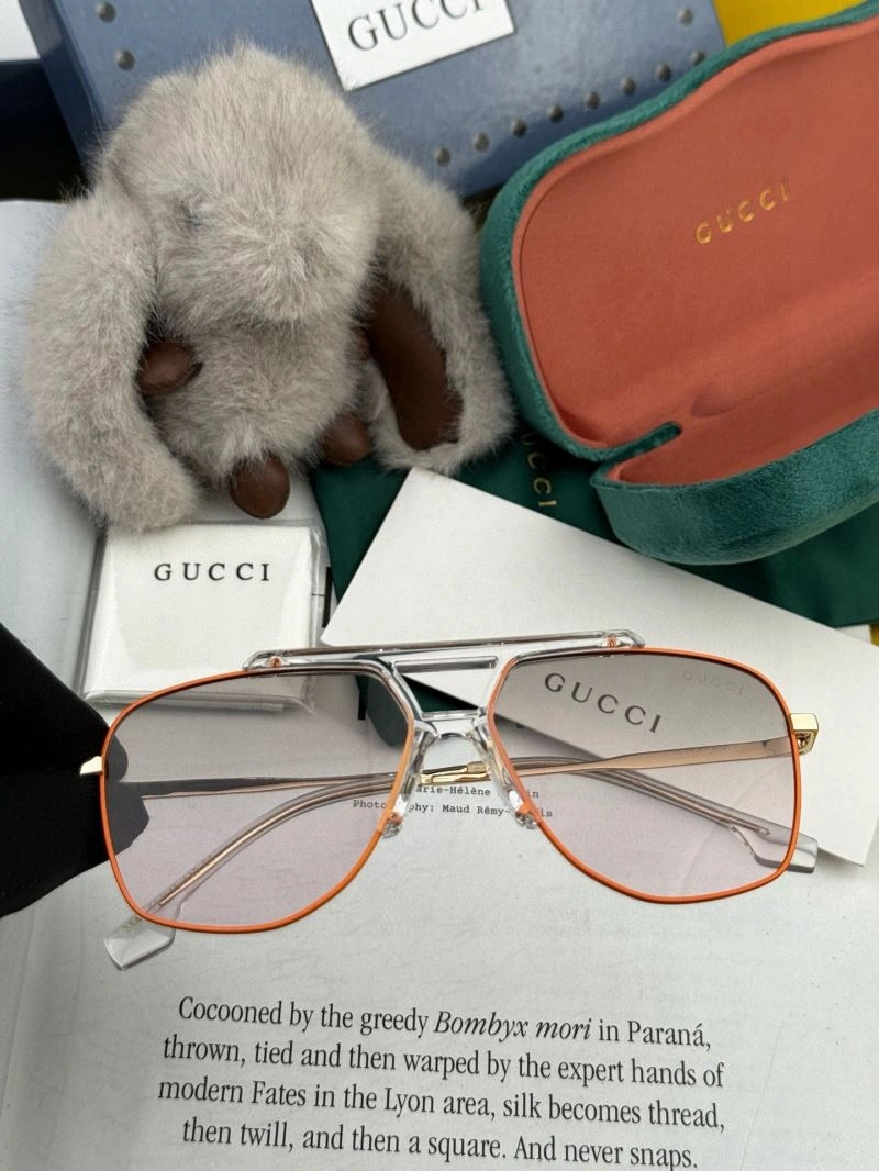 Casual Gucci Sunglasses 279797