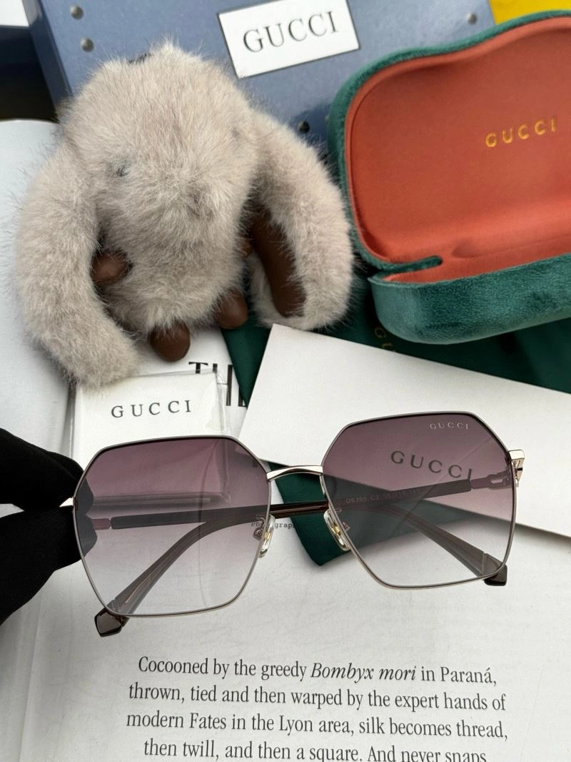 SoftTouch Gucci Sunglasses 279799