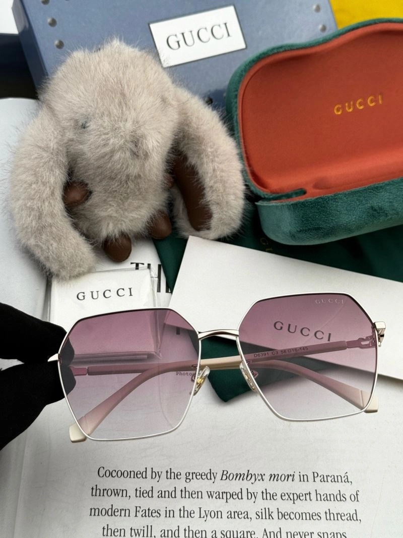 SoftTouch Gucci Sunglasses 279799