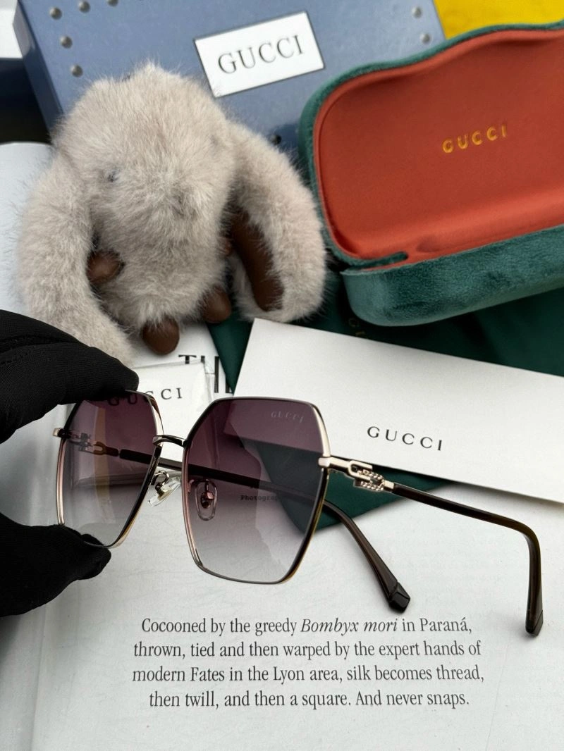 SoftTouch Gucci Sunglasses 279799