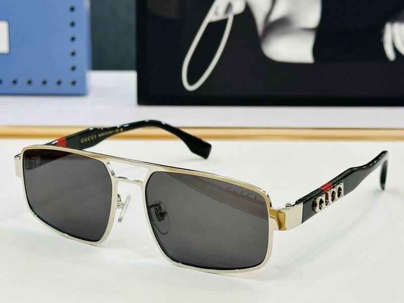 Gucci Sunglasses Unisex 279801
