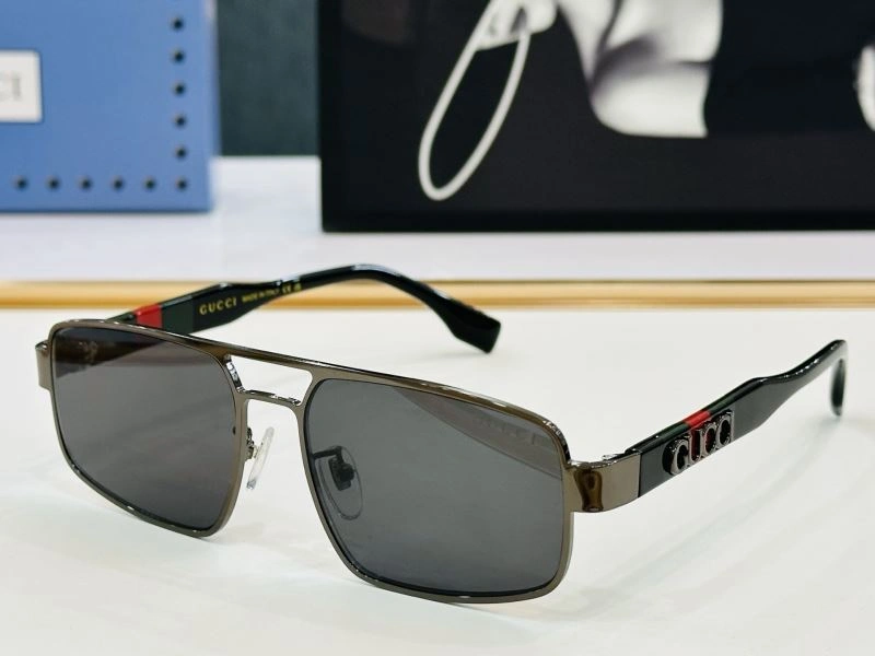 Gucci Sunglasses Unisex 279801