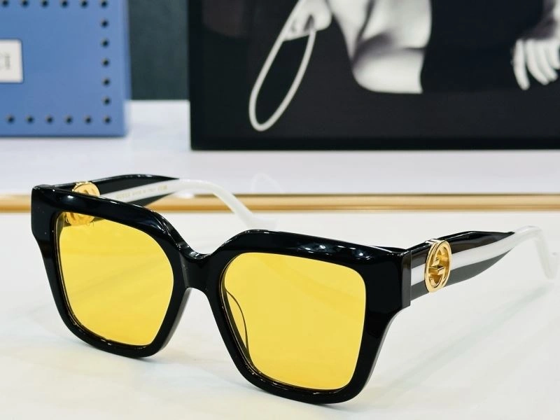 Seasonal Gucci Sunglasses 279803