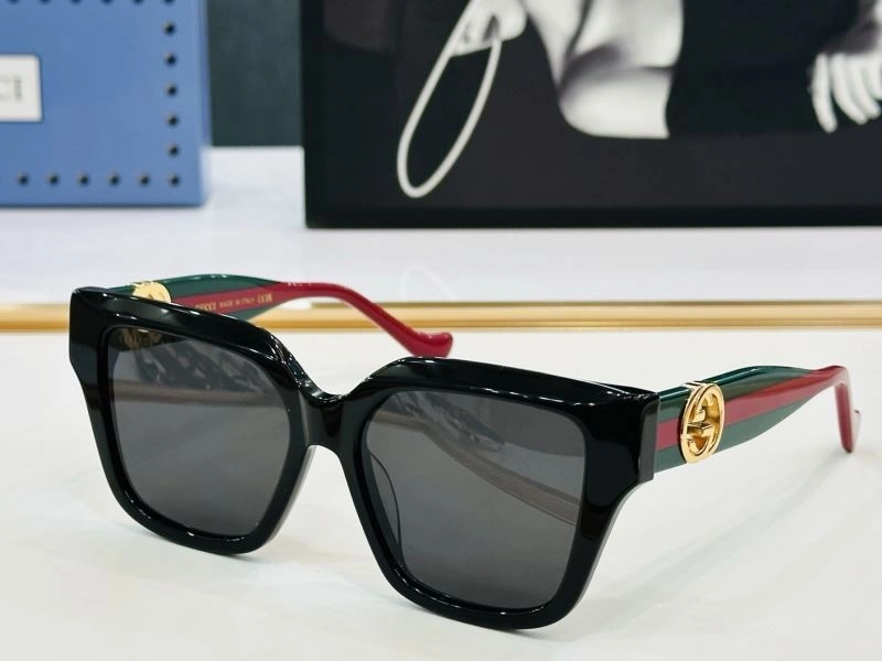 Seasonal Gucci Sunglasses 279803