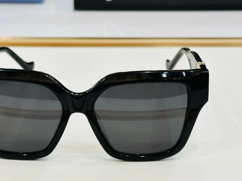 Seasonal Gucci Sunglasses 279803