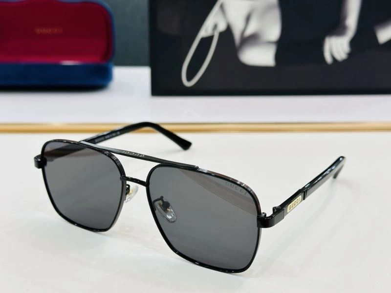 Gucci Sunglasses Stylish 279817