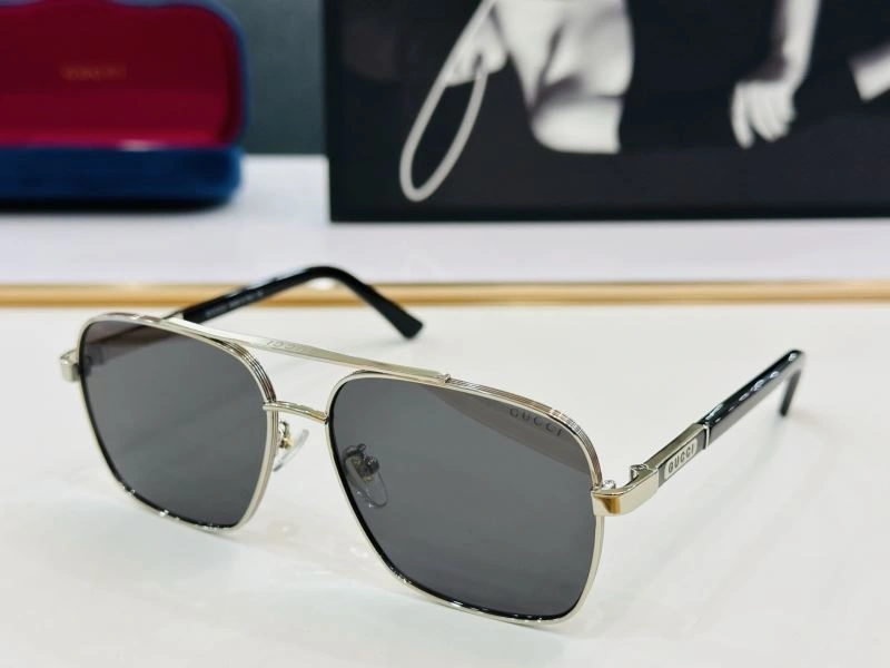 Gucci Sunglasses Stylish 279817