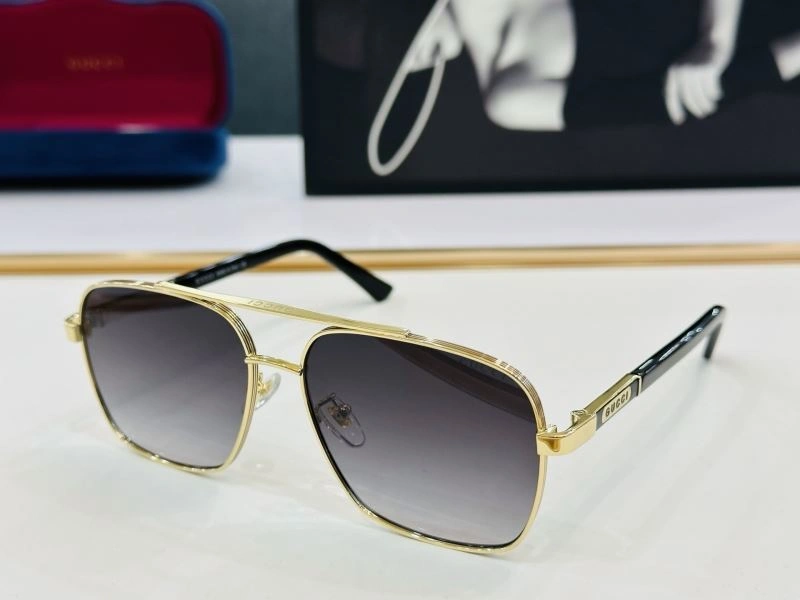 Gucci Sunglasses Stylish 279817