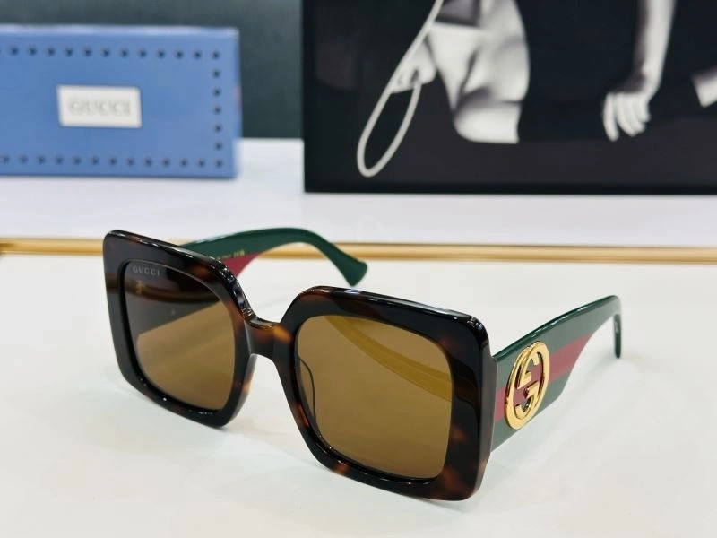 Trendsetting Gucci Sunglasses 279822