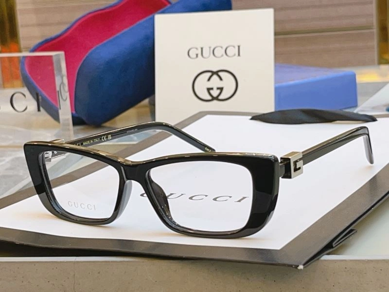 WaterResistant Gucci Sunglasses 279794