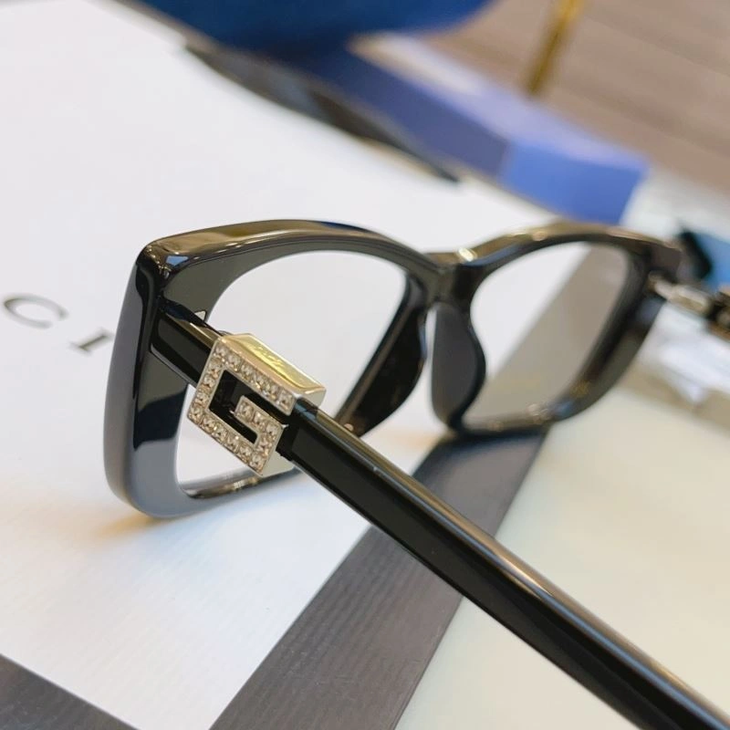 WaterResistant Gucci Sunglasses 279794