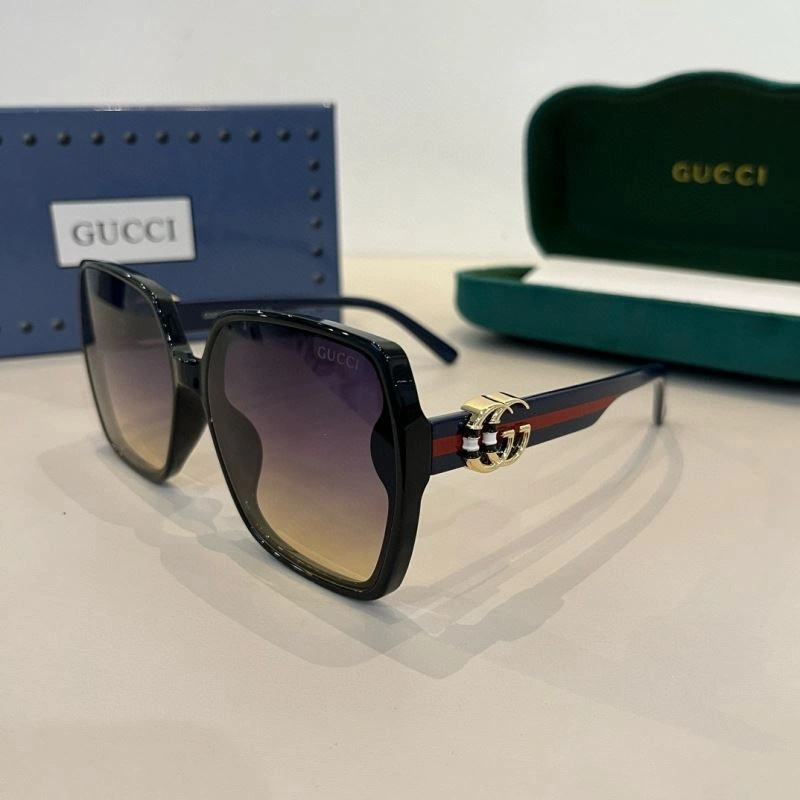 Gucci Sunglasses Casual 279793