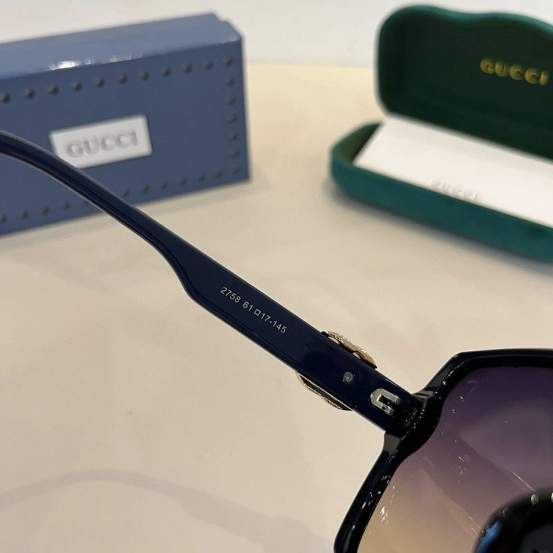 Gucci Sunglasses Casual 279793
