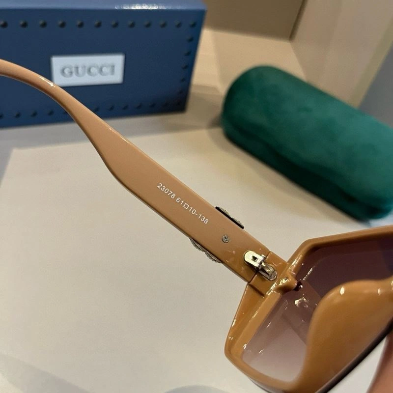 Gucci Sunglasses Soft 279787