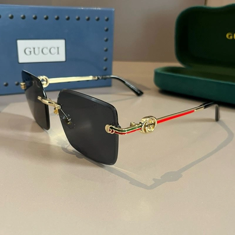 Bold Gucci Sunglasses 279786