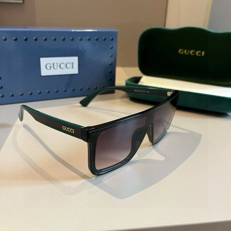Gucci Sunglasses Attractive 279784