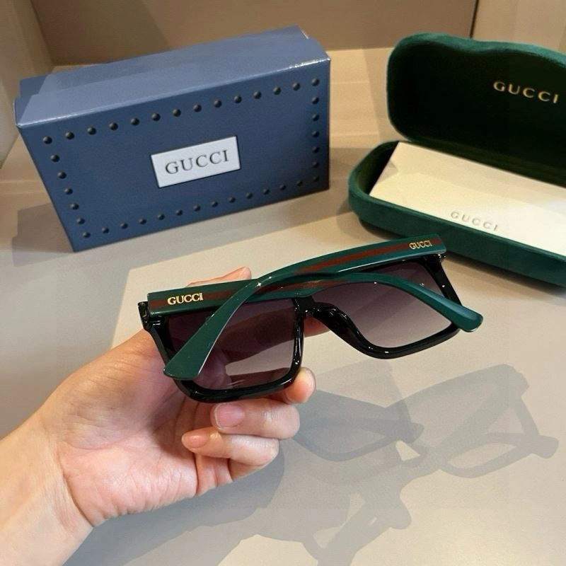 Gucci Sunglasses Attractive 279784