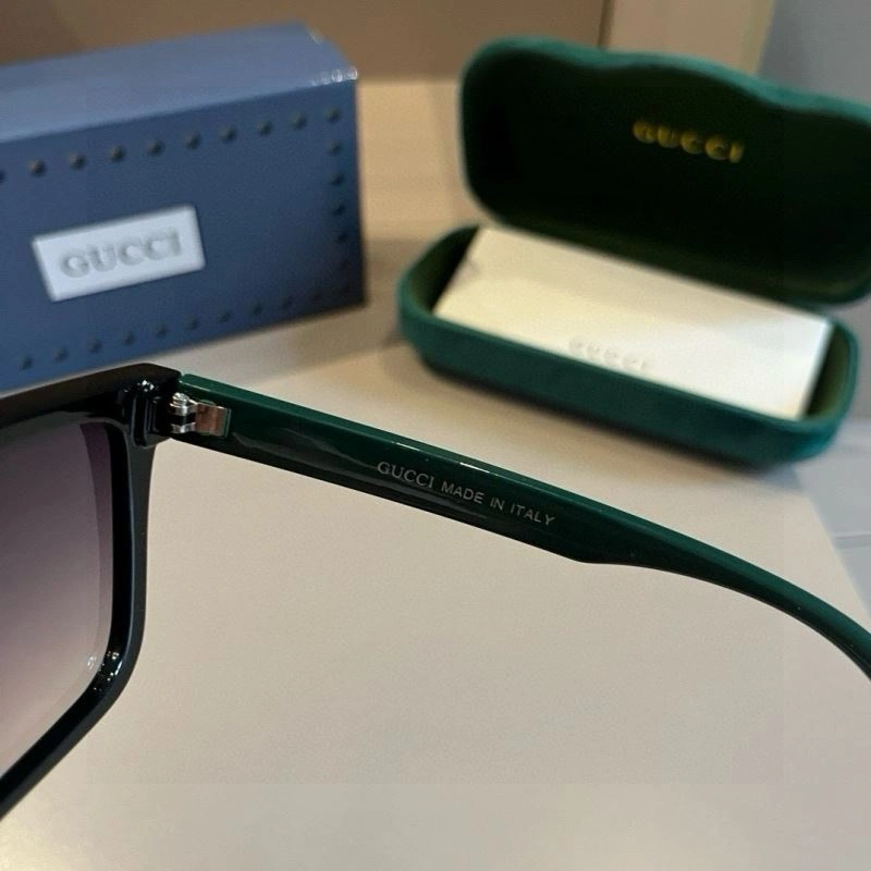 Gucci Sunglasses Attractive 279784