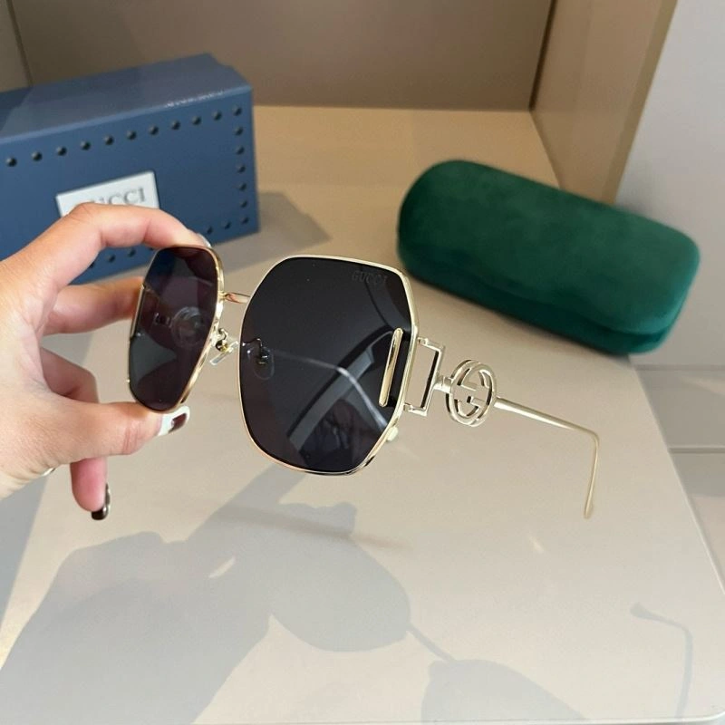 ComfortFit Gucci Sunglasses 279785
