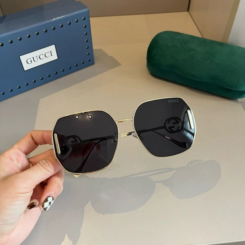 ComfortFit Gucci Sunglasses 279785