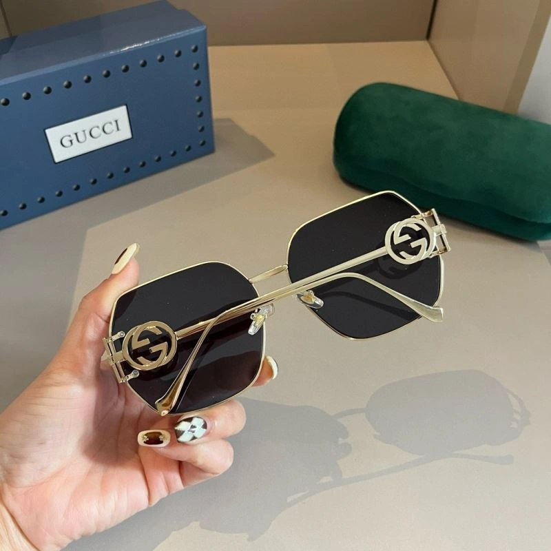 ComfortFit Gucci Sunglasses 279785