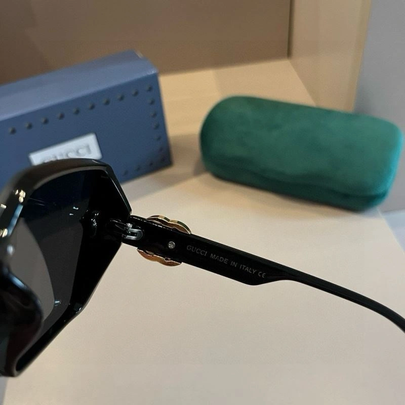 Gucci Sunglasses Flexible 279760